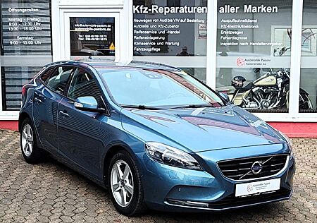 Volvo V40 D2 You!~Bi-Xenon~Kamera~ShzG~Standheizung~