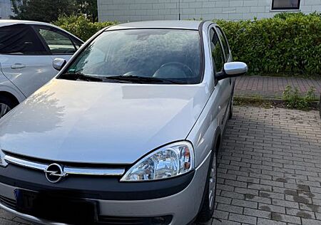 Opel Corsa 1.2 -
