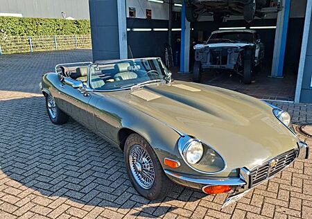 Jaguar E-Type Cabriolet, H-Zulassung sehenswert