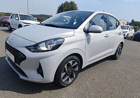 Hyundai i10 1.0 Benzin 5-Gang Automtaik 2WD Trend