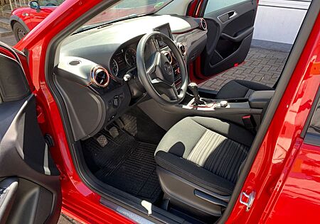 Mercedes-Benz B 180 Zuverlässiger CDI