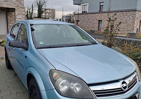Opel Astra 1.4 5 Türer TOP GEPLEGT