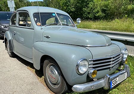 Volvo PV444; Brezel; Geteilte Frontscheibe