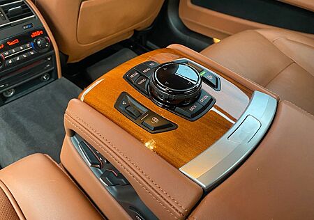 BMW 750Li xDrive -