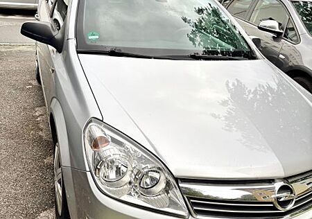 Opel Astra Caravan 1.7 CDTI 81kW -