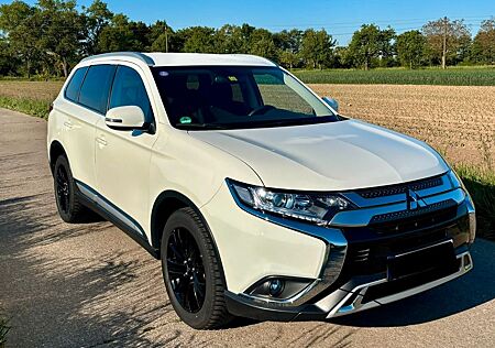 Mitsubishi Outlander 2WD 2.0 Active CVT