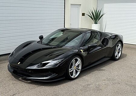 Ferrari 296 GTB **DEUTSCH**1.Hd. mit orig. 80 KM !!!