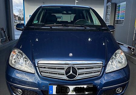 Mercedes-Benz A 180 AVANTGARDE BlueEFFICIENCY AVANTGARDE