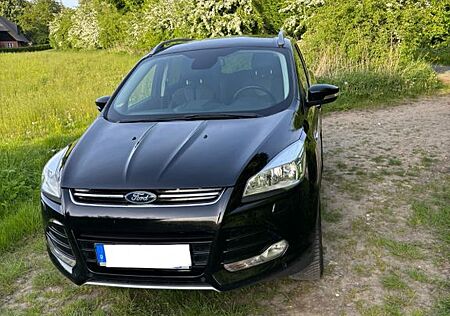 Ford Kuga 2,0 TDCi 4x4 132kW Titanium PowerShift ...
