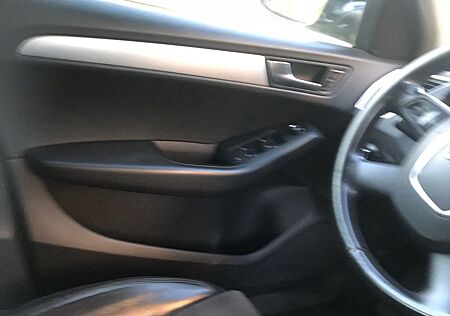 Audi Q5 3.0 TDI DPF S tronic quattro -