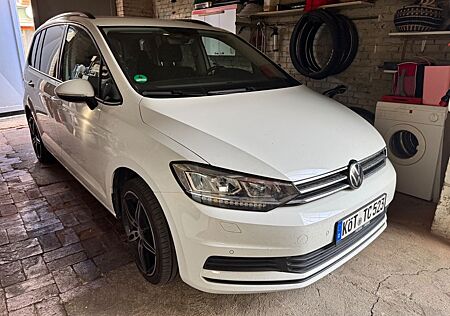 VW Touran Volkswagen 2.0 TDI SCR DSG Comfortline Comfortline
