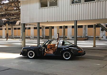 Porsche 911 Urmodell 911 SC Targa