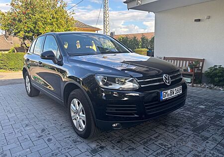 VW Touareg Volkswagen 3.0 V6 TDI, TÜV neu, AHK schwenkbar