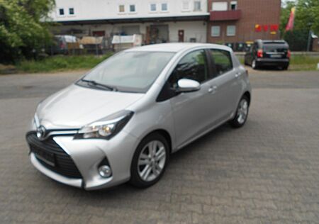 Toyota Yaris 1,33-l-Dual-VVT-i CVT Edition-S
