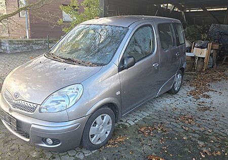 Toyota Yaris Verso 1.3