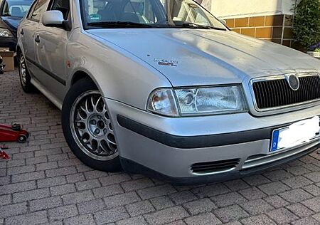 Skoda Octavia 1.9 TDI SLX 81kW SLX