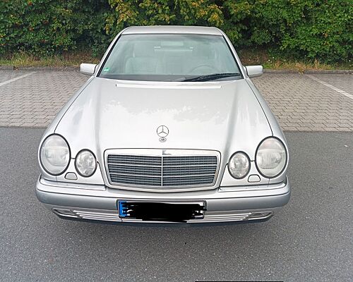 Mercedes-Benz E 320 ELEGANCE Elegance