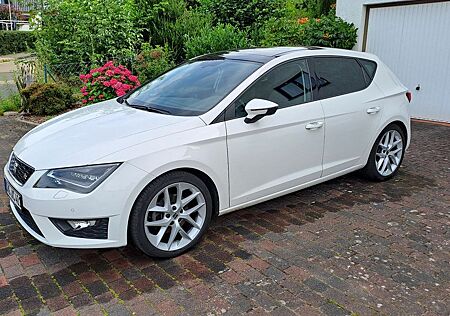 Seat Leon 1.4 TSI 92kW Start&Stop FR, NAV, PanoD, LED