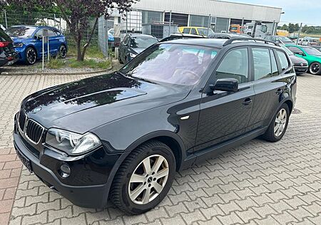 BMW X3 2.0 Turbodiesel Leder Panorama Alu PDC AHk