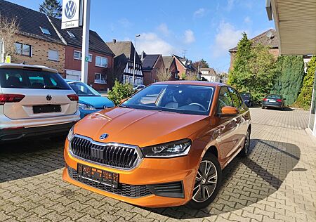 Skoda Fabia Tour LED,DAB+,Winterpaket,Smartlink