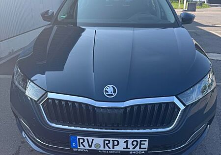 Skoda Octavia 1.4 TSI iV DSG STYLE STYLE