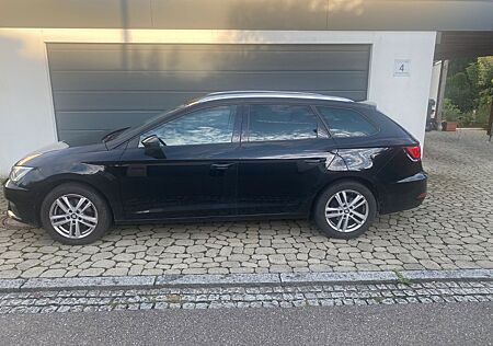 Seat Leon 1.5 TGI 96kW ST Style Pano LED AHK