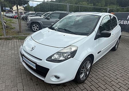 Renault Clio III Night and Day