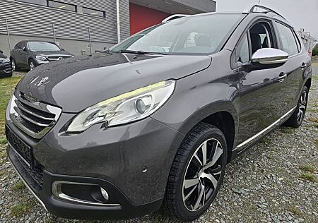 Peugeot 2008 ALLURE 1,2 12V PURE TECH * NAVIGATION *