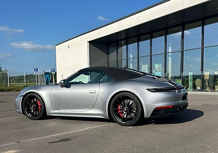 Porsche 992 Carrera 4 GTS Cabriolet Carrera GTS