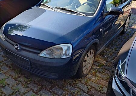 Opel Corsa 1.2 -