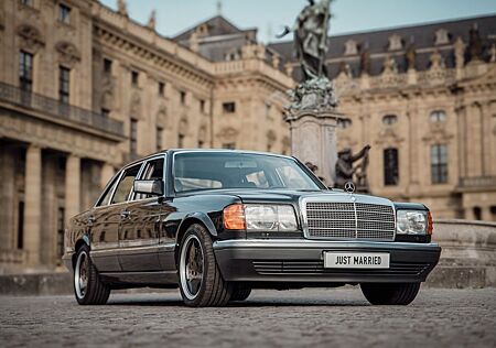 Mercedes-Benz 560 SEL (W126)