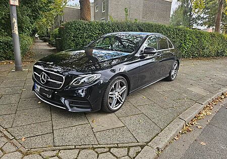 Mercedes-Benz E 220 d 4MATIC AMG Line Autom. AMG Line