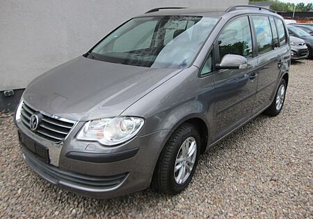 VW Touran Volkswagen 1.6 Navi.Klimaaut.Alu.scheckheft -TOP