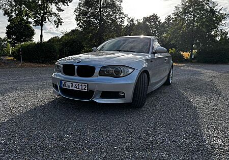 BMW 123d Coupé - M Paket, etc ab Werk