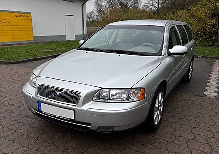 Volvo V70 II 2.5T Automatik, Klimaautomatik, PDC, Memo