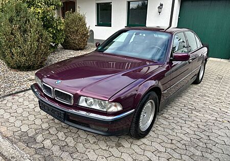 BMW 750iA - Individual Amethyst Violett