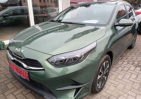 Kia Cee'd Sportswagon CEED SPORTWAGON 1.5T TOP DCT7 LED+NAVI+KAMERA!!