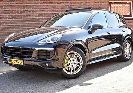 Porsche Cayenne 3.0 S E-Hybrid '15 Pano Sport chrono Led