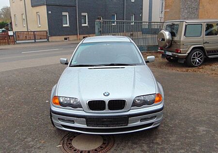 BMW 318i