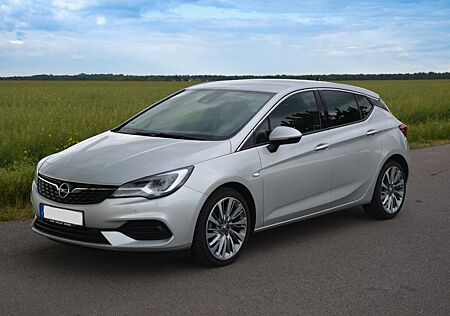 Opel Astra 1.2 Elegance IntelliLux LED+NAV+18"+Kamera