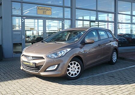 Hyundai i30 cw blue Classic-GRA-Sitzheizung-TFL LED-