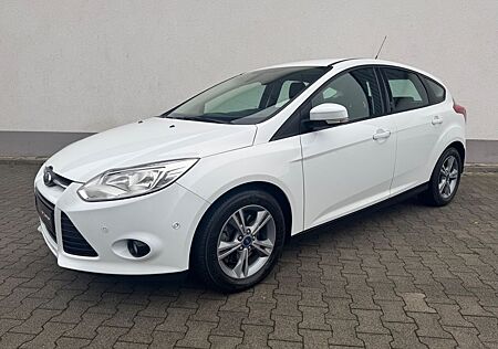 Ford Focus Lim. Champions Edition ( 1.6 L/6 Gang/PDC)