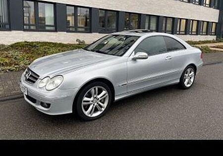 Mercedes-Benz CLK 320 CDI