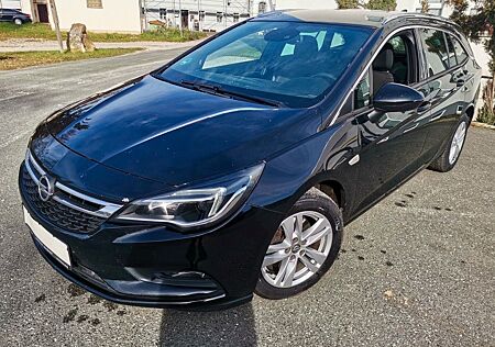 Opel Astra ++ST+Dynamic+AHK+Navi+SHZ+PDC