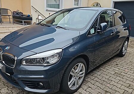 BMW 2er 220 Active Tourer 220i Sport Line Sport Line