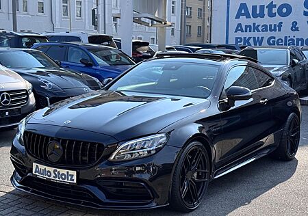 Mercedes-Benz C 63 AMG Coupe NIGHT-PAKET,PANORAMA,20"LM
