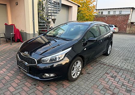 Kia Cee'd Sportswagon 1.6 Edition 7,PDC,TÜV NEU!