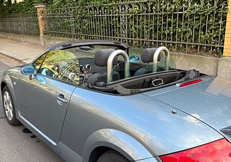 Audi TT Roadster 1.8T 110KW -