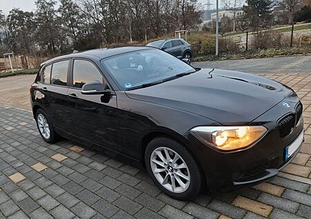 BMW 114i Sport Line Sport Line