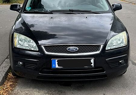 Ford Focus 1.6 Benzin Titanium !Festpreis!